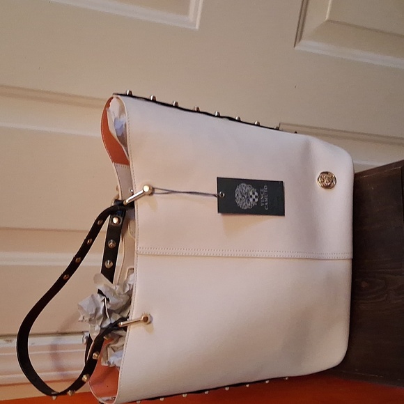 Tote - Picture 1 of 5